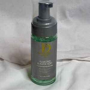 🐼 3/$25 NWT Design Essentials Almond & Avocado Curl Enhancing Mousse